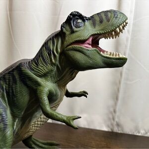 1996 Jurassic Park: Lost World T Rex Full Body Hand Puppet